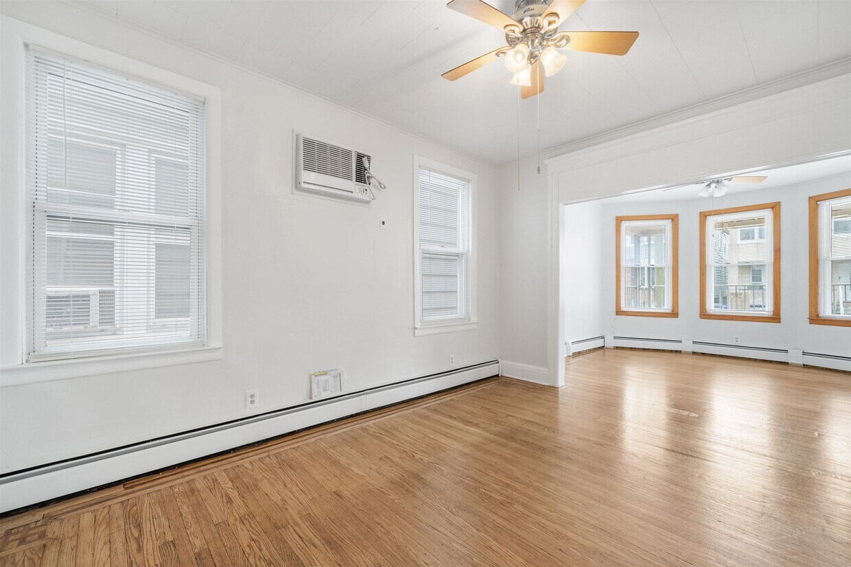 Primary Photo - 155 W 19th St