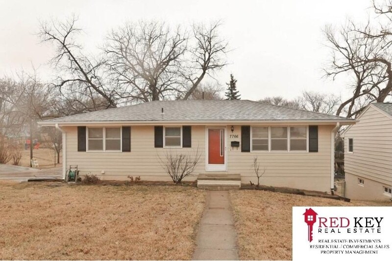 Primary Photo - 7766 Lakeview St