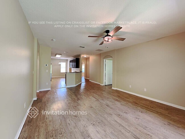 Foto del edificio - 5848 Windsong Oak Dr