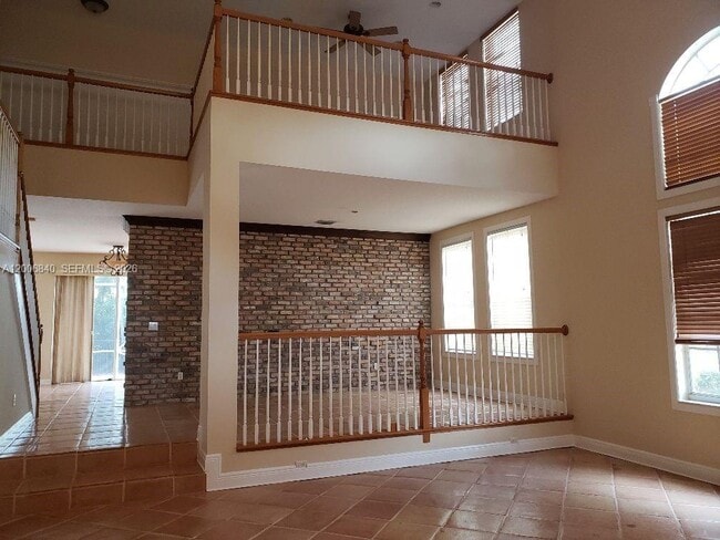 Foto del edificio - 6352 Squirewood Way