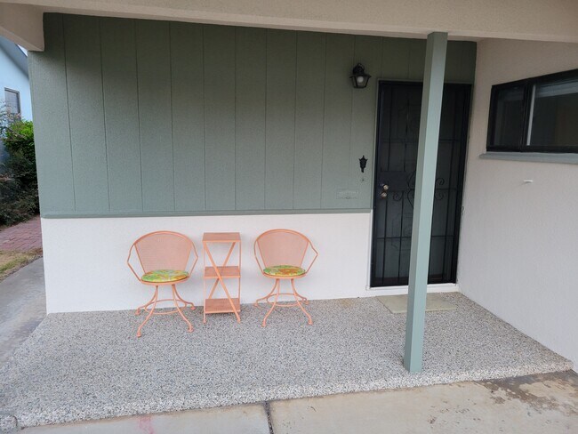 Building Photo - 921 Tarento Dr