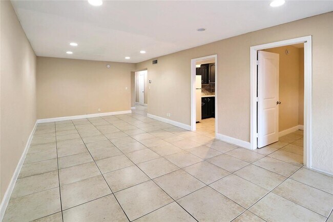 Foto del edificio - 5975 NW 25th Ct