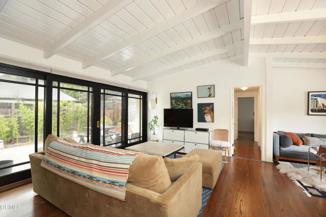 Foto del edificio - 400 Glenullen Dr