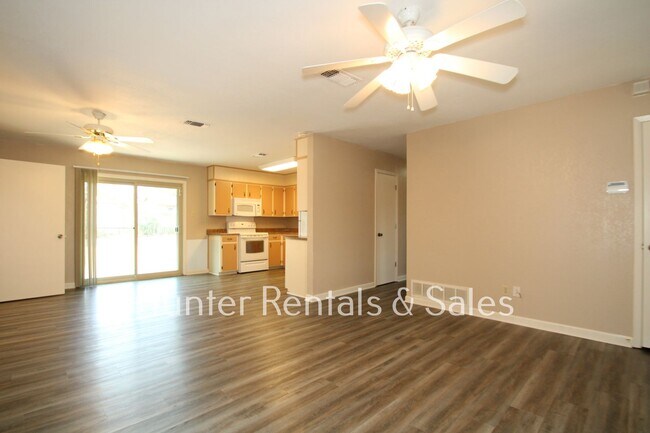 Foto del edificio - Mountain of Amenities!