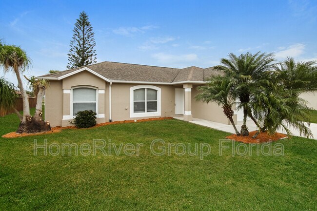 Foto del edificio - 371 SW Feldman Ave