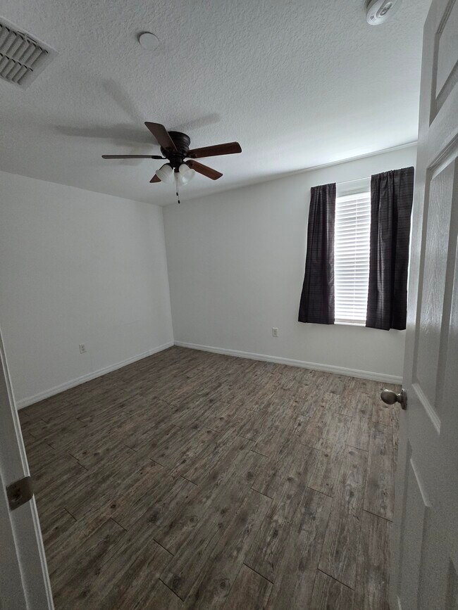 Foto del edificio - 168 Bowie Ln