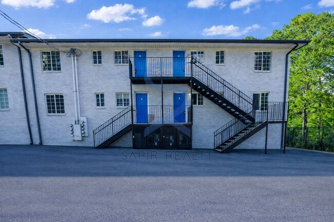 Foto del edificio - Newly Updated All-Electric 2BR/1.5BA in Campbelton Rd