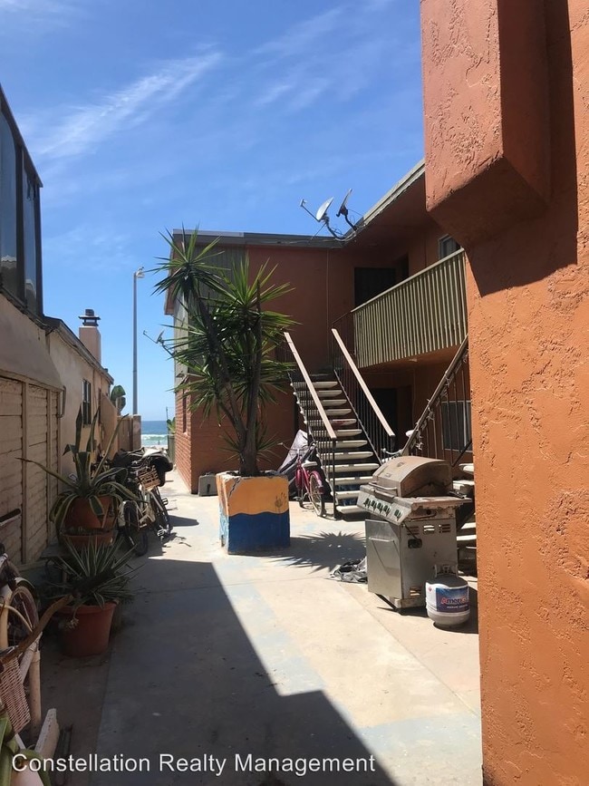Building Photo - 4229 Ocean Blvd