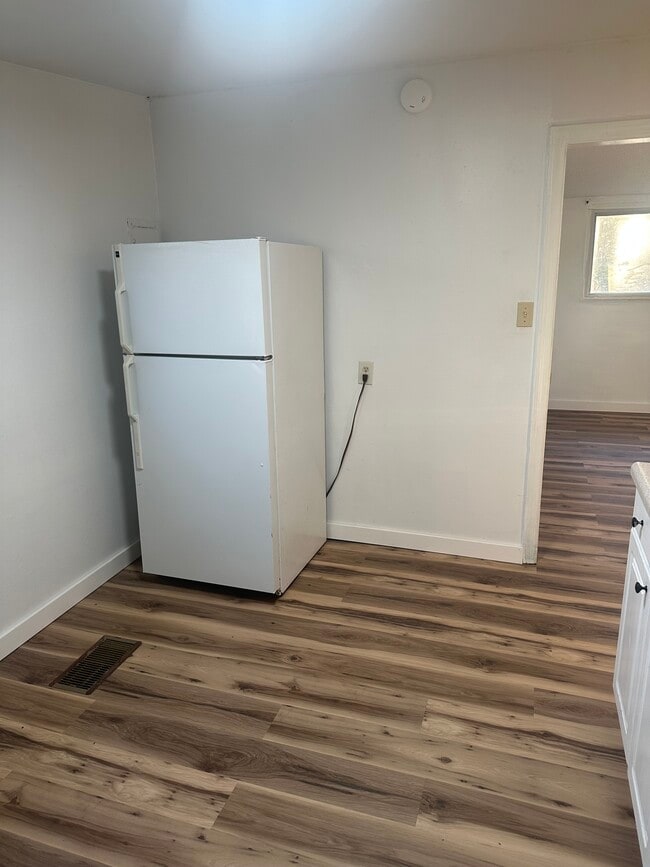 Foto del edificio - 404 Riverview Dr