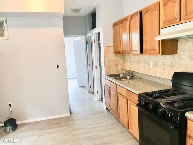 Primary Photo - 3 br, 1 bath Townhome - 801 Mt. Prospect Ave.