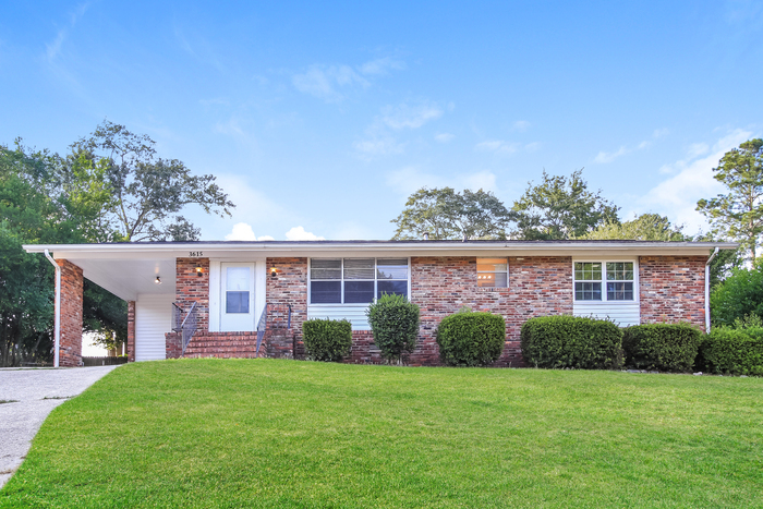 Primary Photo - Brick 3 Bedroom in Augusta