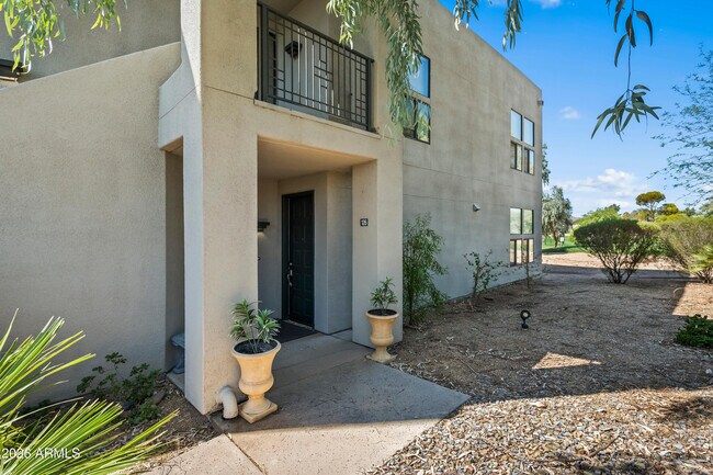 Building Photo - 7700 E Gainey Ranch Rd