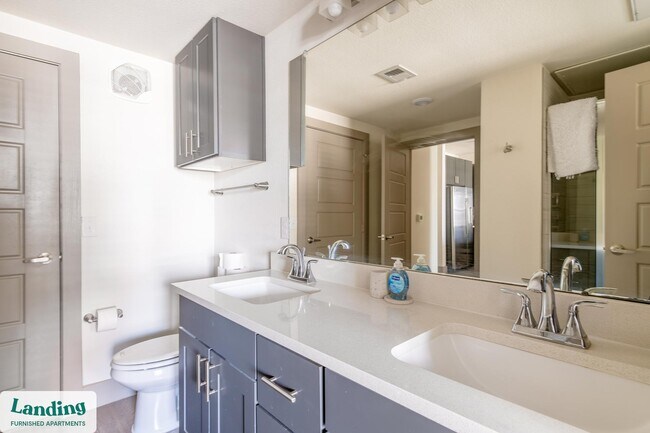 Building Photo - 300 Enclave Dr