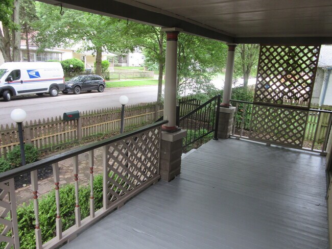 Foto del edificio - 310 W Vine St