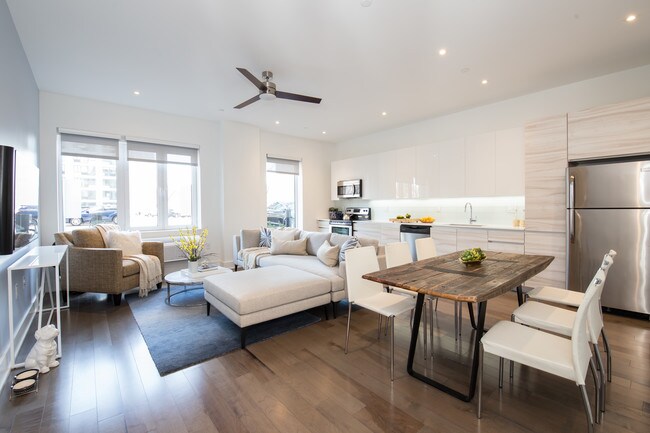 Madison At Presidential City Apartments Philadelphia Pa 2 Bedroom Living Room Madison At Presidential City