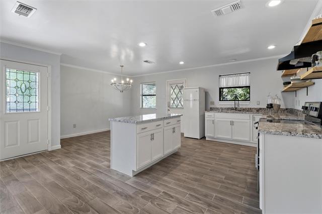 Foto del edificio - 510 Post Oak Ln