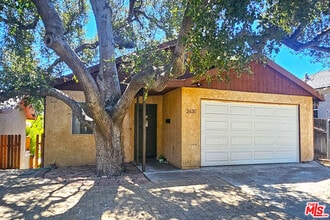 Building Photo - 3630 2nd Ave