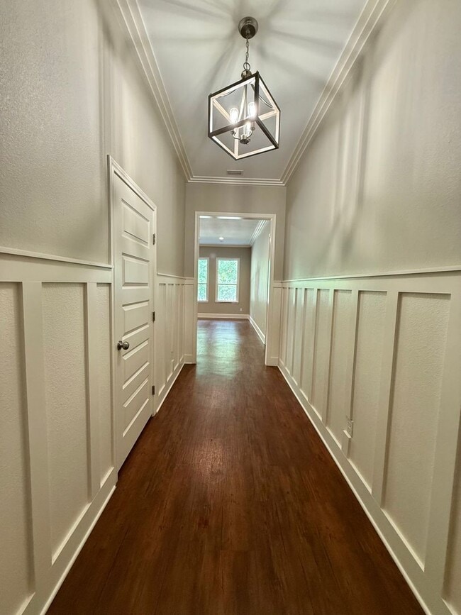 Building Photo - 1037 Stagecoach Bend