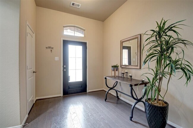 Building Photo - 24518 Grayson Falls Ln