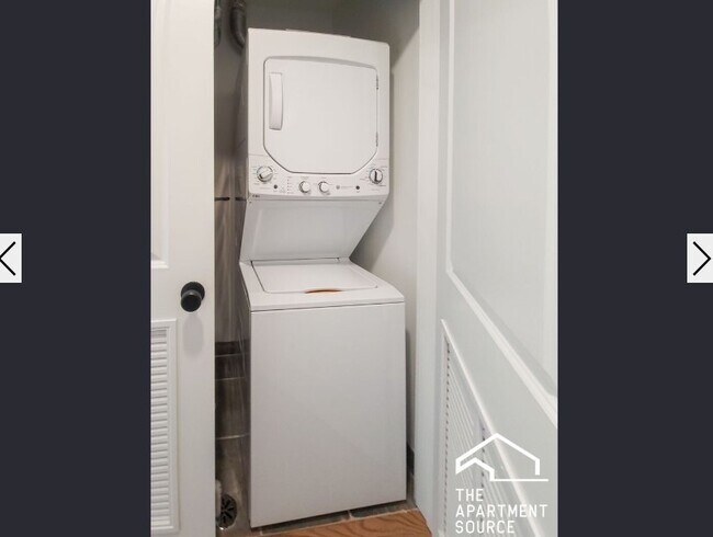 Foto del edificio - 2020 W Montrose Ave