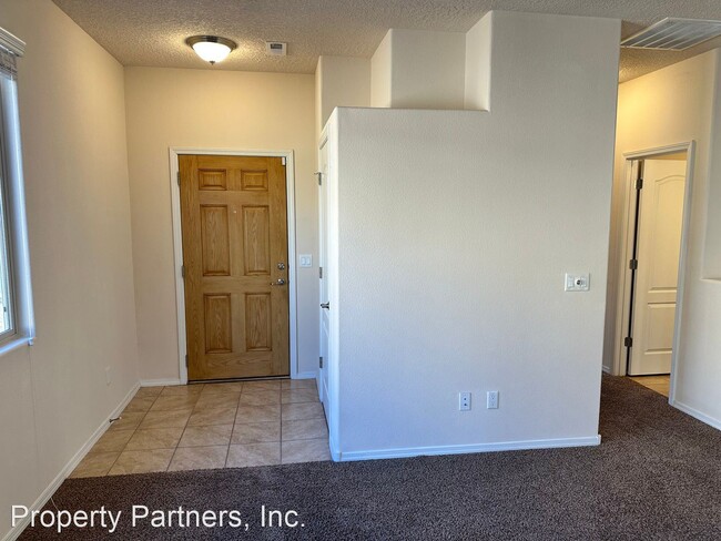 Foto del edificio - 2 br, 2 bath House - 873 Golden Yarrow Trail