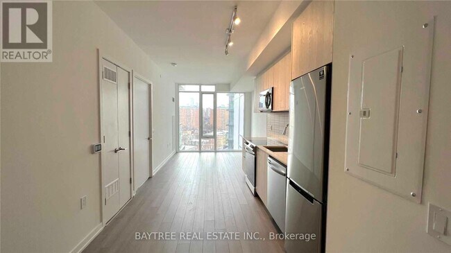 Building Photo - 50 Power St