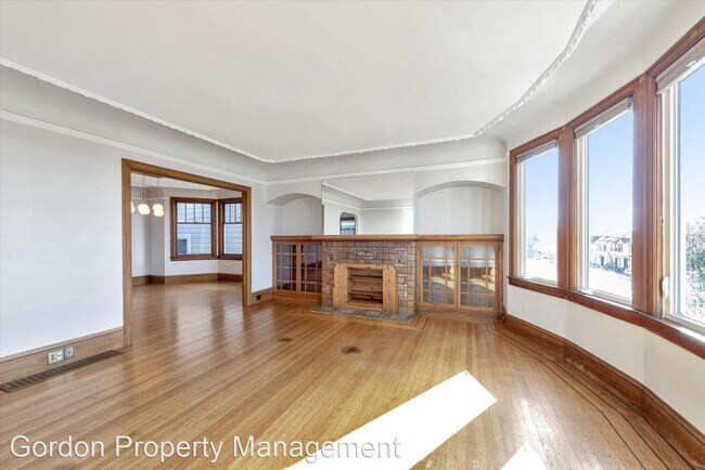 Building Photo - 2 br, 1.5 bath House - 2488 20th Ave