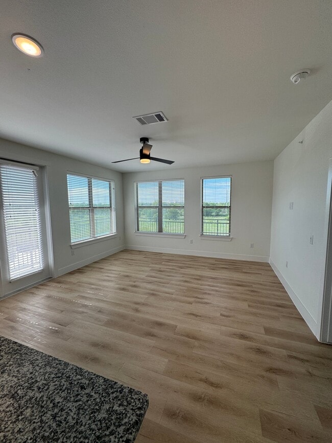 Photo - 2343 Portman Ave Apartment