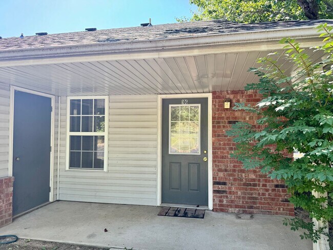 Building Photo - 106-106 Shannon Valley Dr