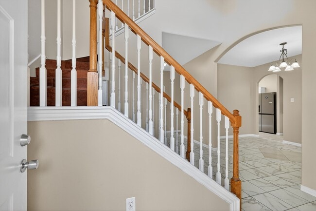 Building Photo - 3215 Sapphire Star Dr