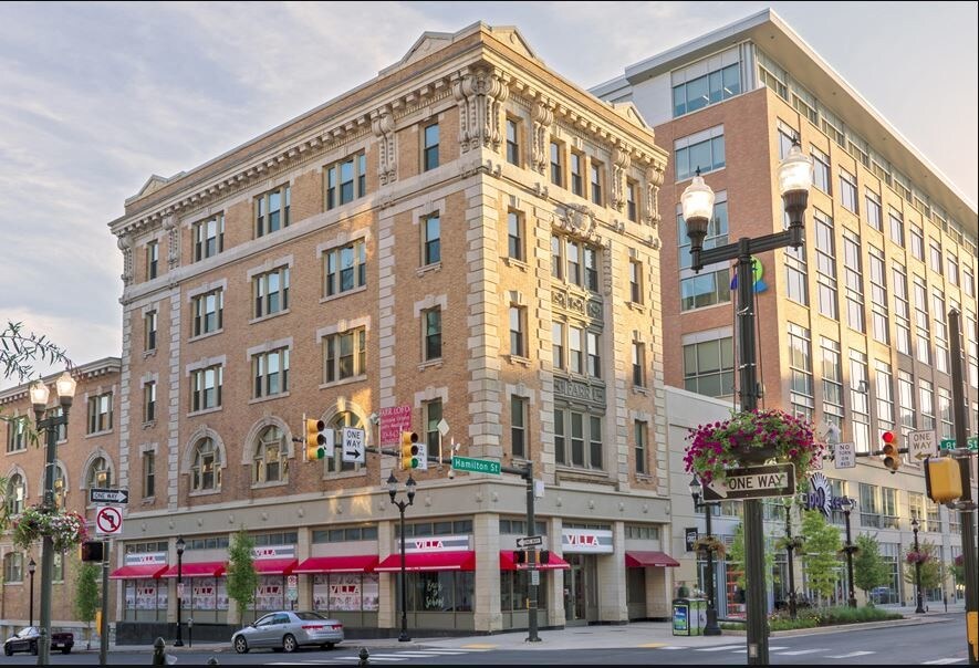 Foto principal - 739 Hamilton St