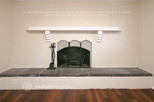 Building Photo - 12825 E Virginia Pl