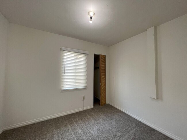 Foto del edificio - One Bedroom Unit in National City