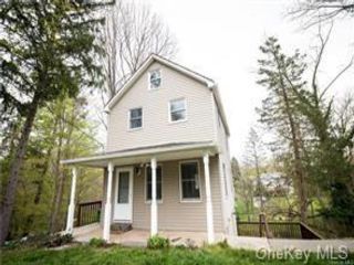 Primary Photo - 91 Greenbush Rd