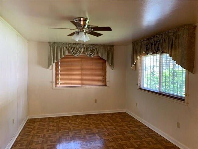 Building Photo - 4600 Arthur Dr