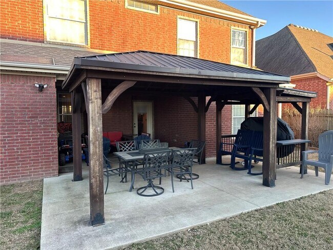 Foto del edificio - 4500 SW Swinton Dr