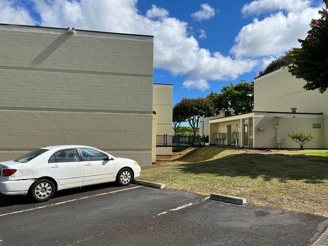 Building Photo - Nahoa Apartments-Mililani 2 bedroom plus d...
