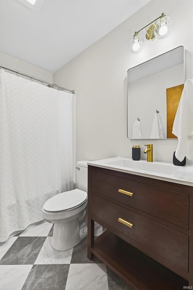 Foto del edificio - 201 W Church Ln