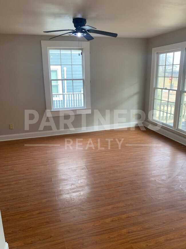 Foto del edificio - 121 Hanrick St