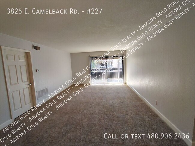 Foto del edificio - 3825 E Camelback Rd
