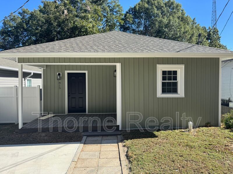 Foto principal - 813 Belleview Ave