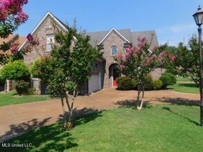 Building Photo - 6495 Cheyenne Dr