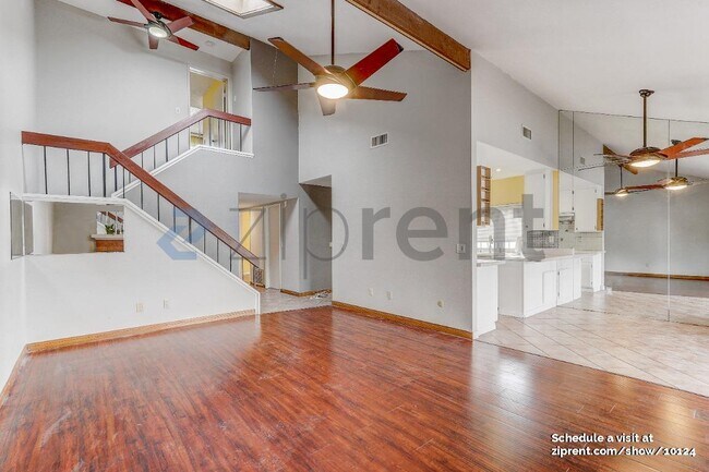 Foto del edificio - 7104 Cottington Ln