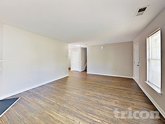 Foto del edificio - 1305 Peach Park Ln