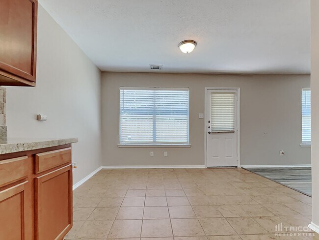 Foto del edificio - 33111 Cottonwood Bend