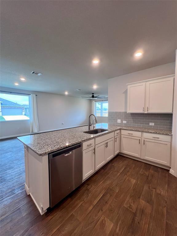 Foto del edificio - 944 Vogel Dr