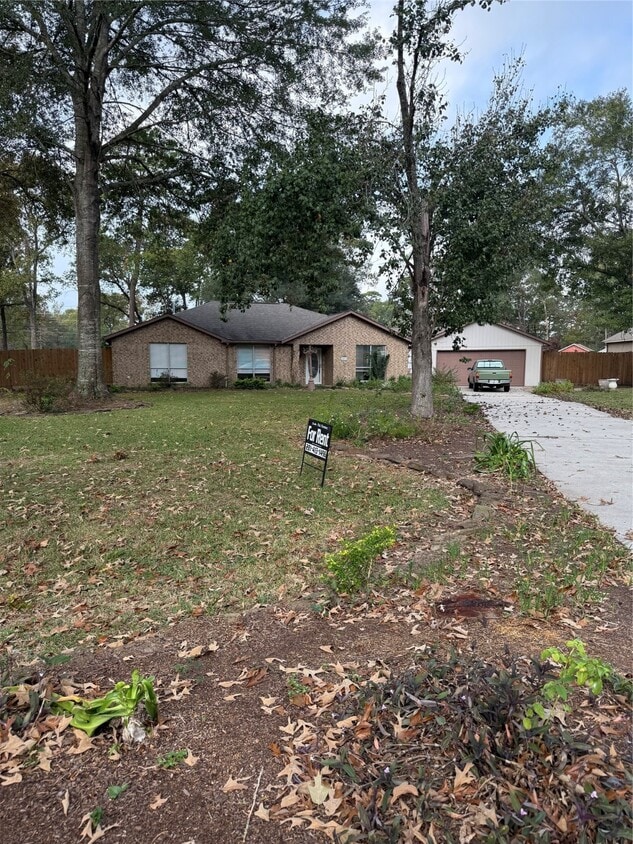 Foto principal - 24930 Plantation Estates Ave