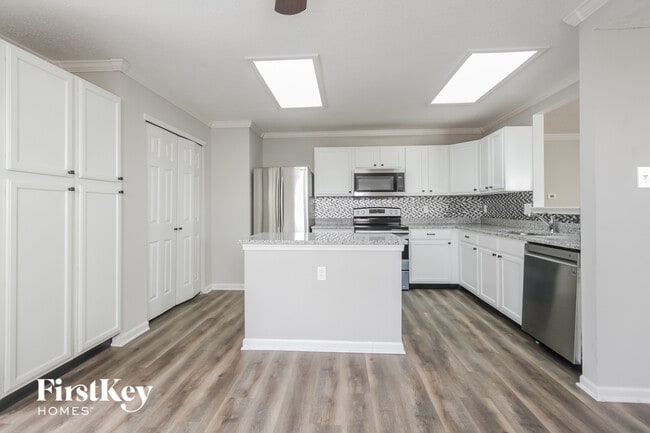 Foto del edificio - 2197 Westmere Dr