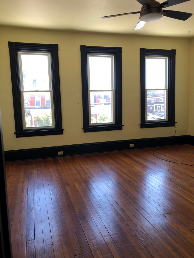 Building Photo - 712 North Plum Street