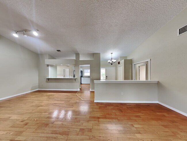 Building Photo - 1016 Colony Park Dr